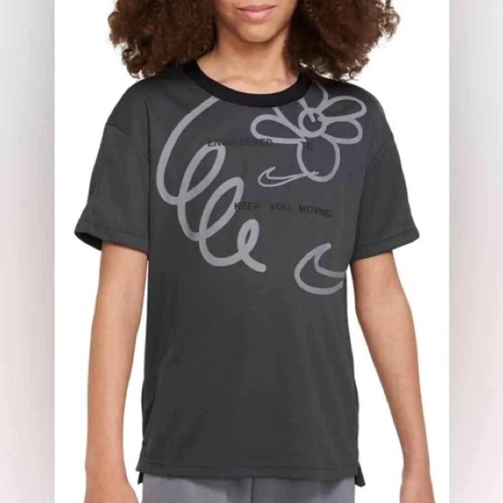 Nike Dri Fit performance select tshirt gray and black size M